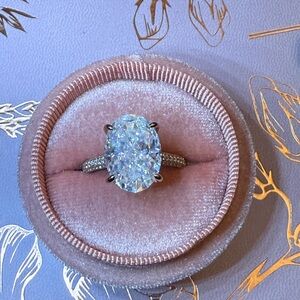 8ct Moissanite Oval Ring in 10k Rose Gold